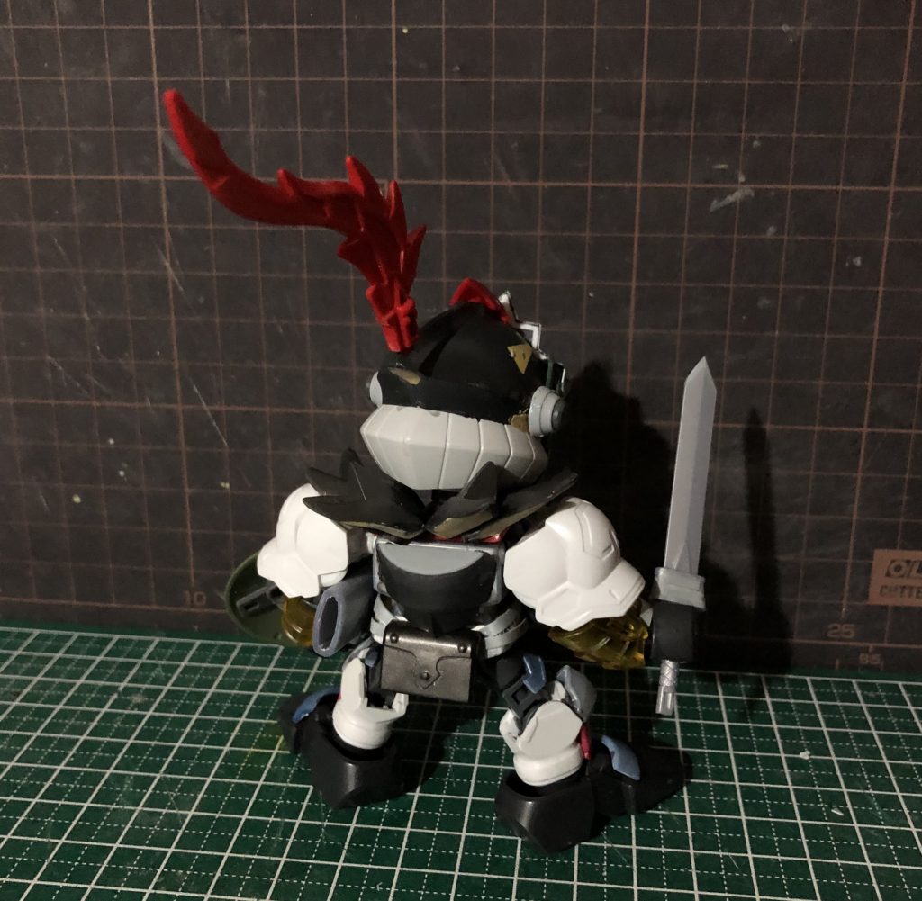 腰周りの備品はLGBBバーサル騎士の鞘やHGジ・Oのビームソード、董卓ザクの背中を加工して使用していますw