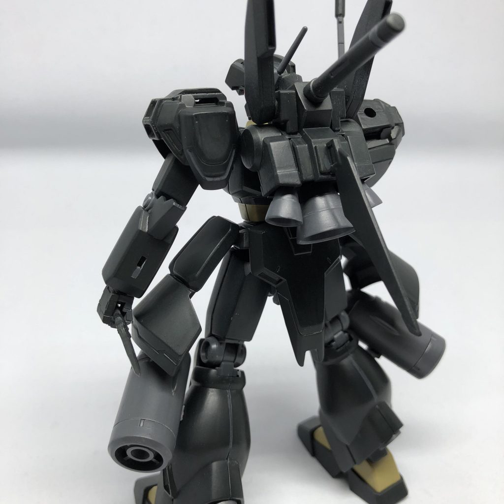 「いいセンスだ」
多分無線から渋い声で聞こえてきます
敵はきっとリボルバーの撃ち方でオートマチックの銃を撃ってたんでしょうね