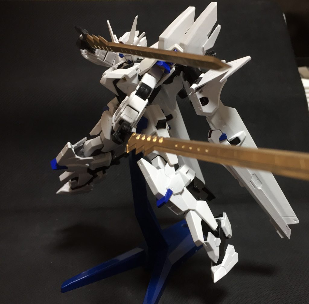 ポージング2。
パーツ同士の相性がいいのでよく動きます。