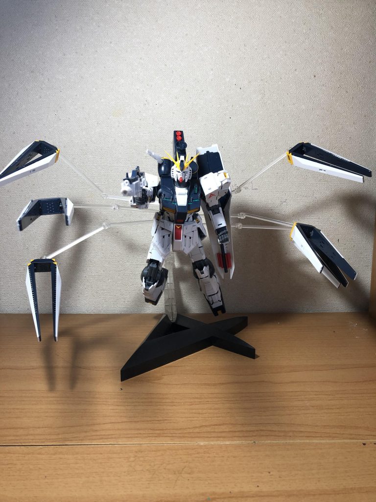 適当にポーズを決めさせました