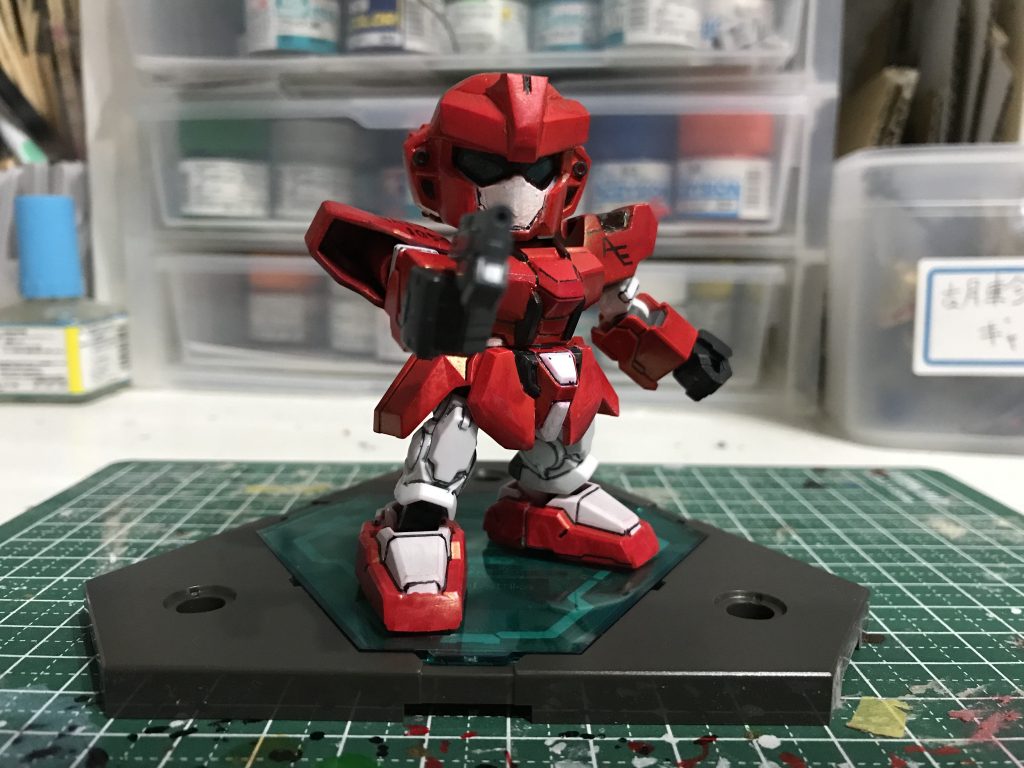 ハンドガンはGNハンドガンの持ち手を削って使ってます。