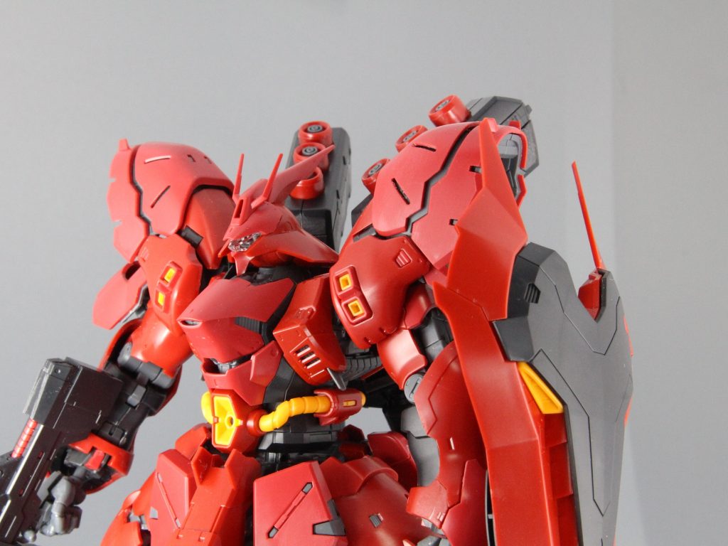 ゲート処理の後、フレーメタリック1・2で2種類の銀下地→クリアレッド→クリアコートです。