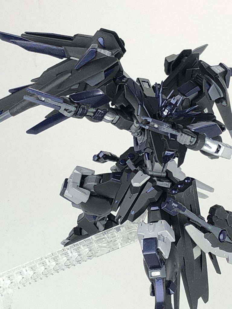 ツインハンドレールガン。ヴィダールのハンドガンにレールを付け、ハンドガンにビームを供給するとレールガンに変化します。レールは切ることは出来ませんが、ビームサーベルを受け止めることは出来ます。