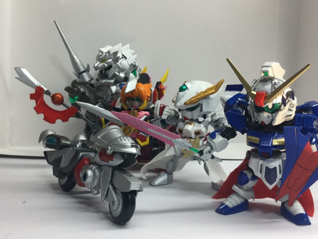 以前投稿した騎士団長、聖剣使い、今回の砲術師、兄上が作った騎士を加えてルナティック騎士団が勢ぞろい！