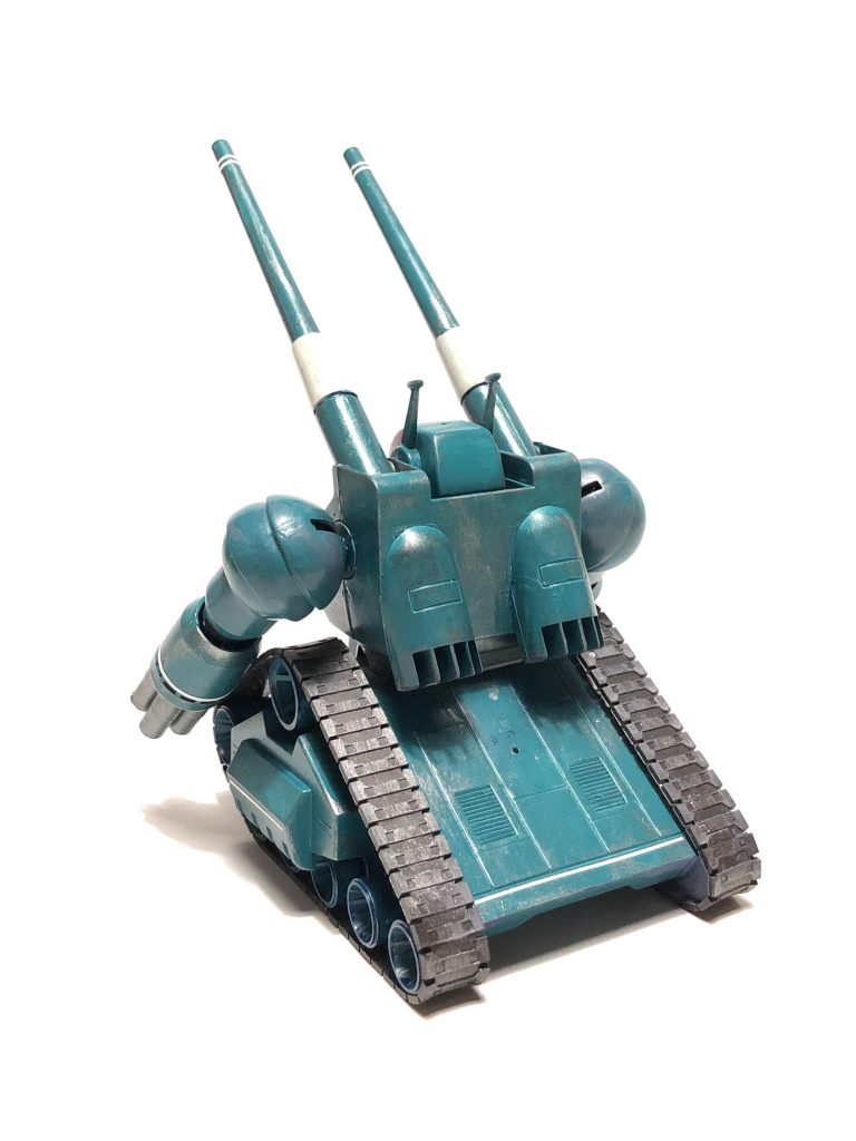 うしろ
 
ガンダムをおんぶしやすいようになってる斜面。