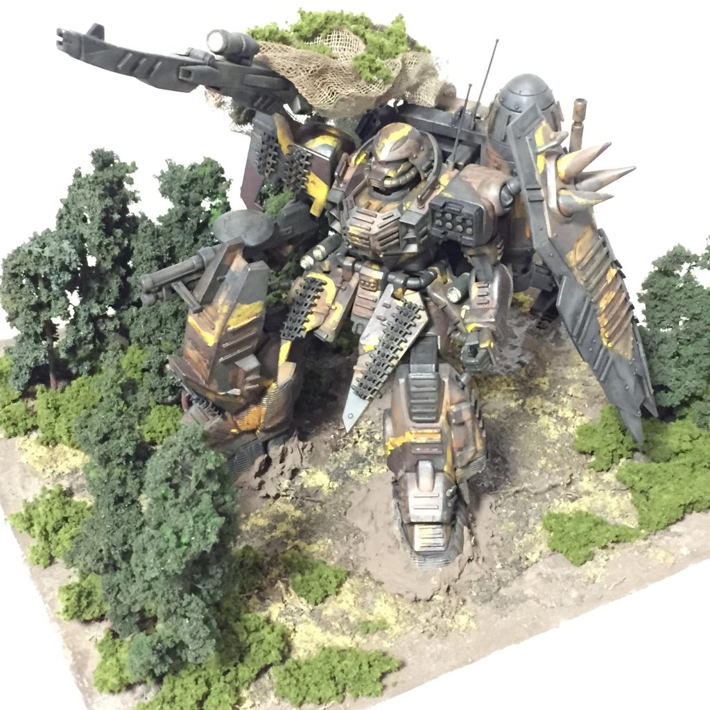 ジオラマもこの作品で初挑戦!湿地帯で敵のMSを待ち伏せるガナーザク、という設定で製作しました。