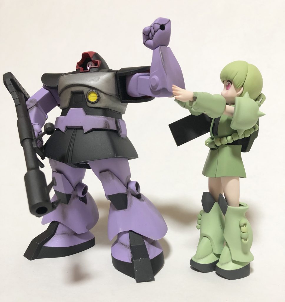 以前作ったザクちゃんと触れ合う