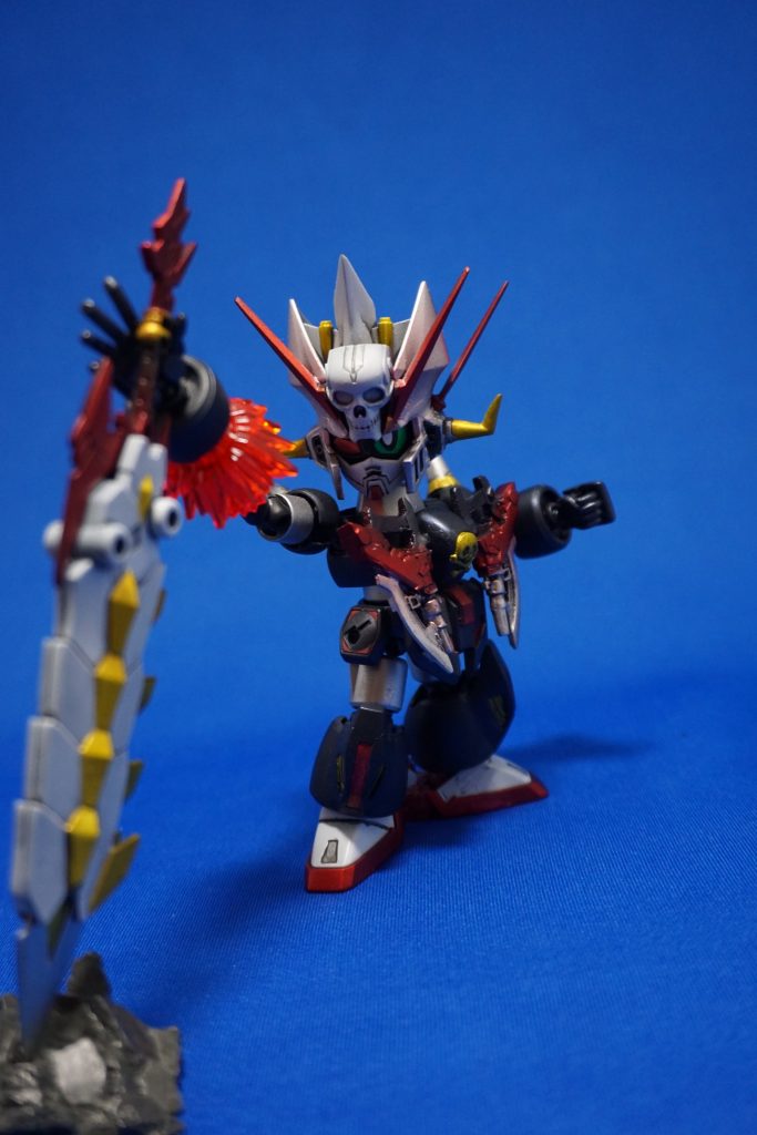 大剣は、魔竜剣士ゼロガンダムの雷竜剣をリペイント!