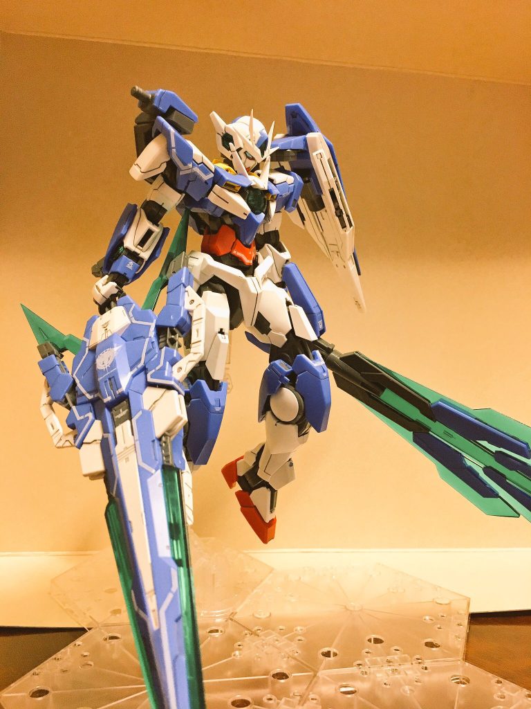 フルセイバーを持たせると、迫力が増します。