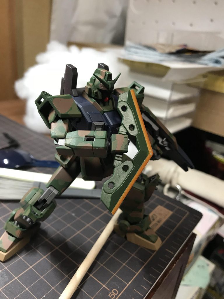 この切断武器はザクからぶん取ったヒートホーク系の武装です。