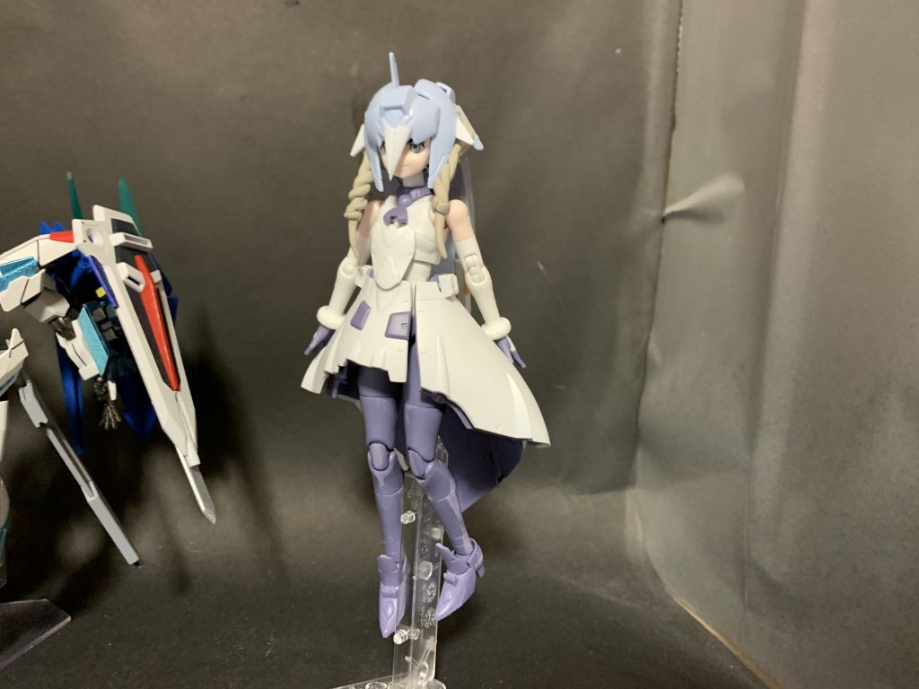 三つ編み部分はパテから造形してます