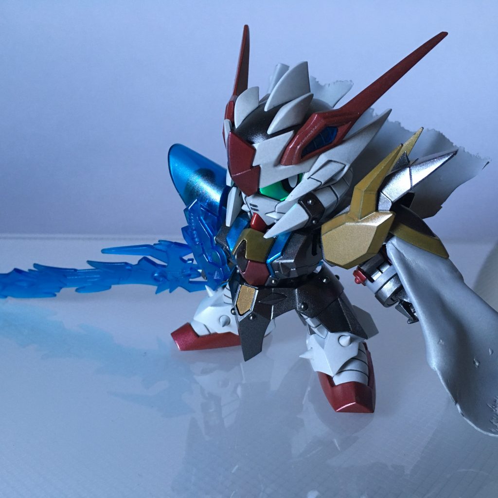 瞳シールはキットのものに
ハイキューパーツさんの
オーロラグリーンを貼り付け使用。