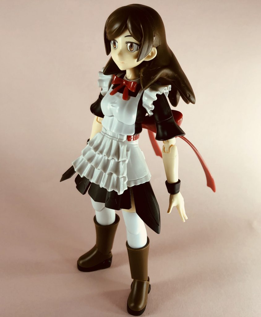 という訳で機体（？）解説。
上記の通りHGBFチナッガイをベースに製作してます。

元キットと志保さんの前髪のつくりが似通っていたので、もみあげ部分を少し削って流用。
ボリュームのある後ろ髪はパテで再現しました。

スカート部はHGBFすーぱーふみなのものを使用。
軟質素材なので腰パーツに被せるだけで装着できます。