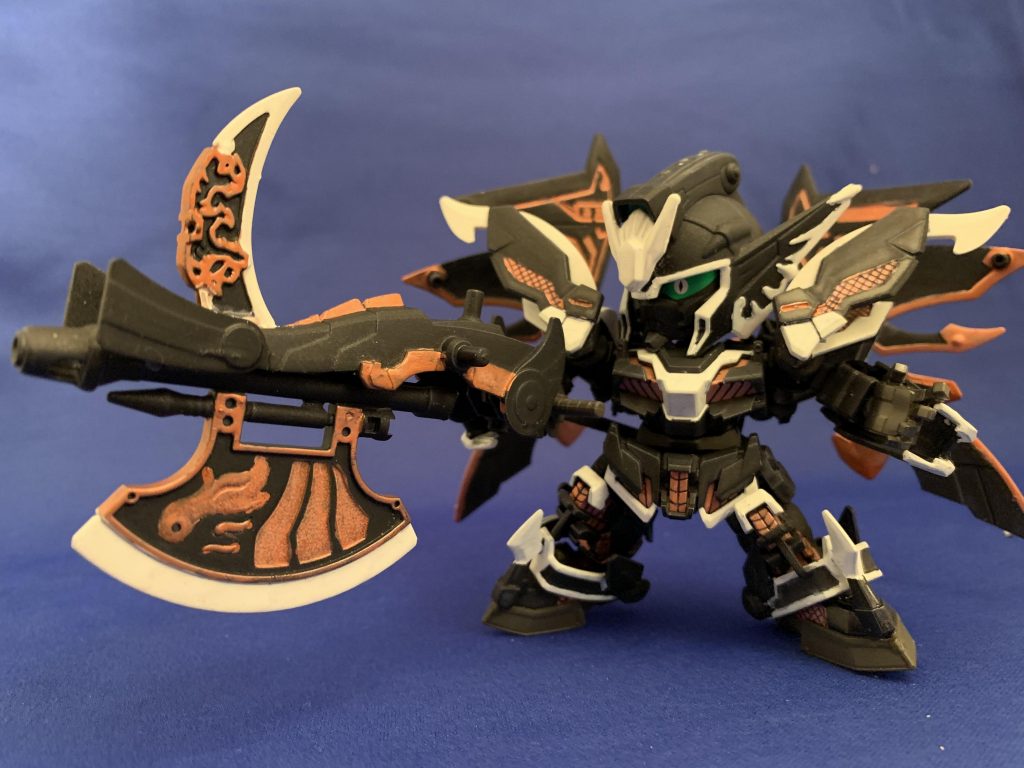 複合式爆砕斧銃(バスタックスガン)
狩里月銃駄無の身の丈と変わらないほどある巨大な斧と銃が一体となった武器。
巨大な刃から繰り出される斬撃、殴打は敵を叩き潰す。銃は通常の弾丸以外に獄炎乃召喚陣で呼び出した炎を打ち出すことも可能。
必殺技は獄炎乃召喚陣を最大稼働させ獄炎で相手を拘束し爆砕斧銃で叩き斬る獄炎虚空斬(アキシオンアッシャー)