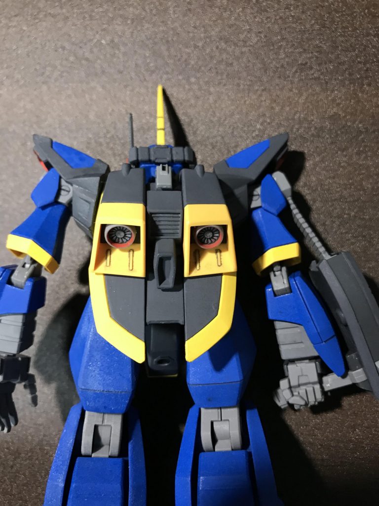 背面バーニアも全て筆塗りで塗り分けました