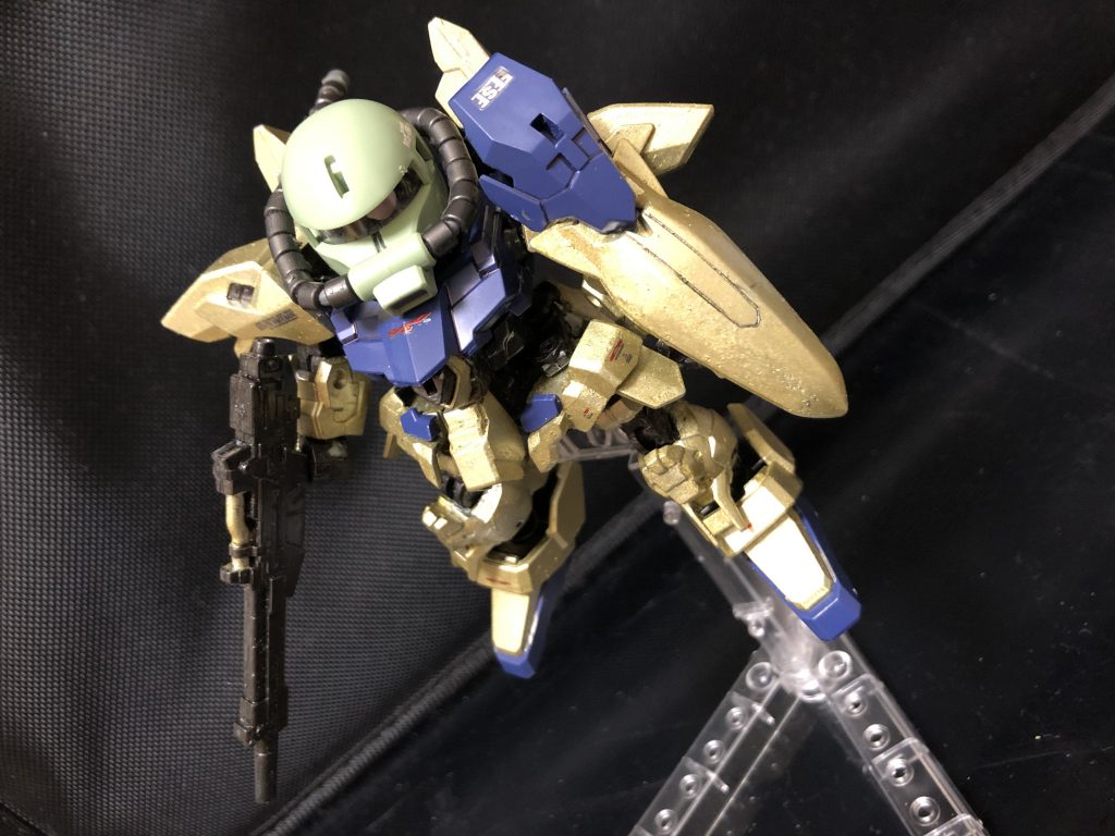 再度、百改に変形。
いや、
百ザクだコレ。(´･д･｀)

クワトロ「ええい！こんなボケはいらん！せめてシャアザクのヘッドにして貰えんかな？何、無いだと！？ありえん事だ。」