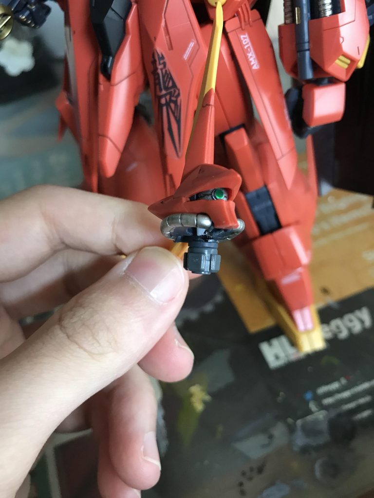 首は3mmほど延長