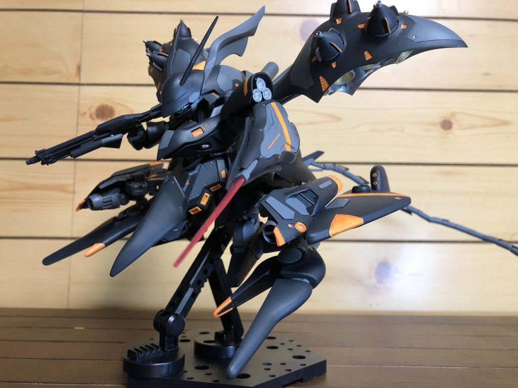 サイドバインダーの内側にクローアーム。
実用性があるかは不明笑