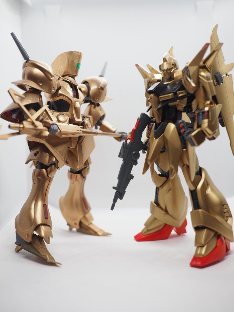 黄金繋がりで、過去に作ったNOGG(ナイトオブゴールドガブスレイ)と一緒に。