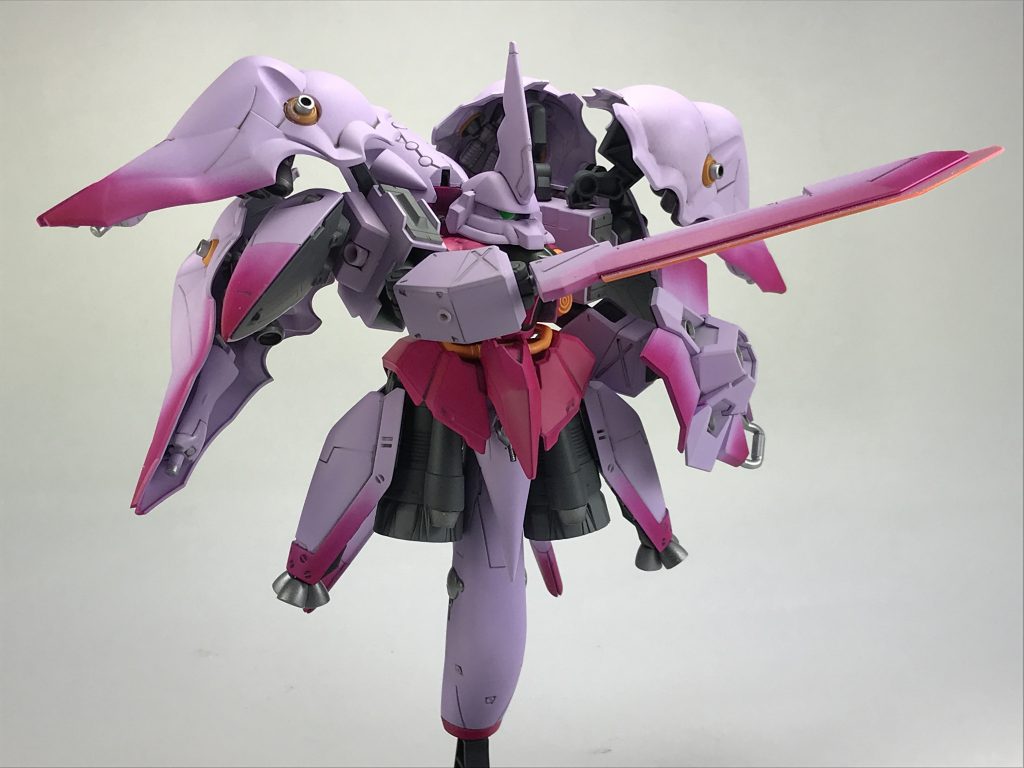 バスターソードは切り抜いた下敷きを挟んでビーム刃に
ユニコーンのあのジャベリンに憧れましたが、予算不足にてこちらに