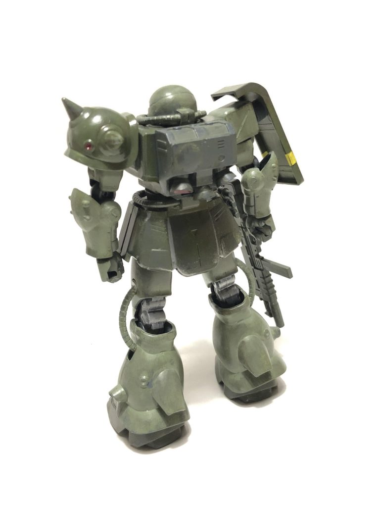 うしろ
 
ザクのくせに推進器満載☆
 
(バーニィ、あいつをやっつけられる?)