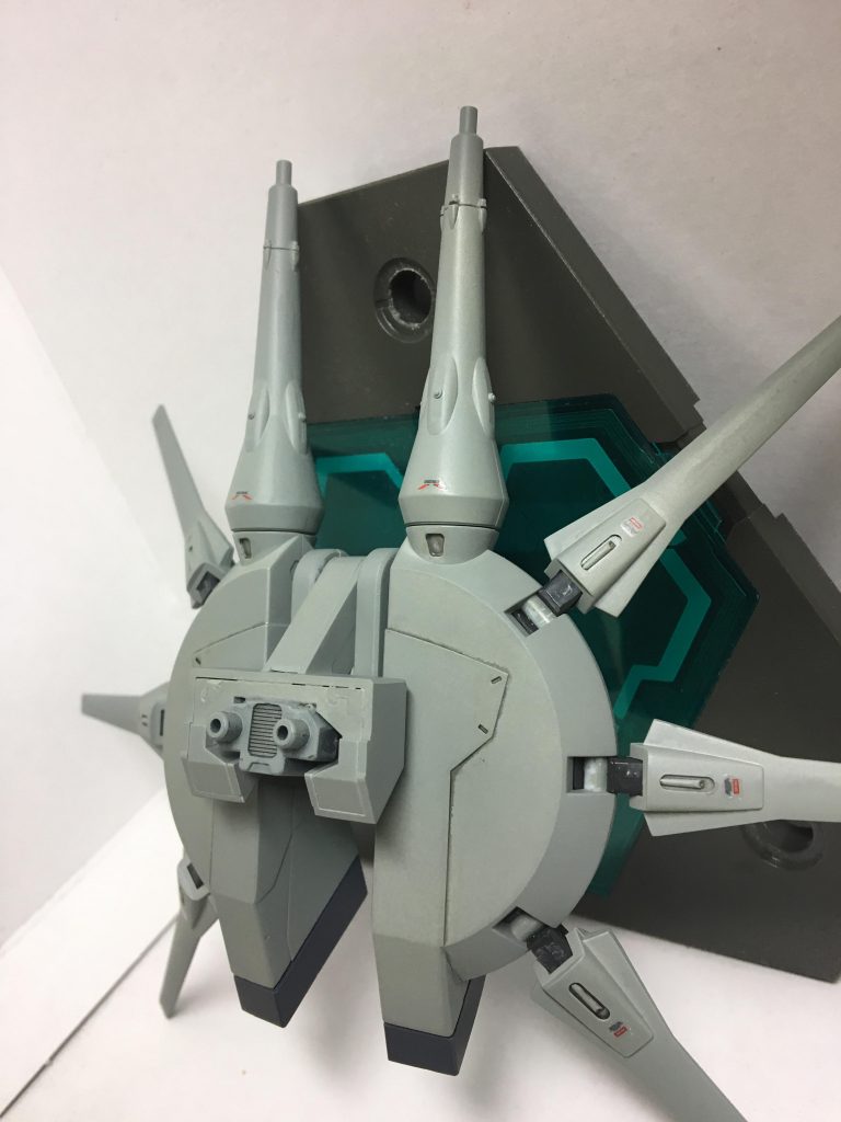 ドラグーンの接続部分はいつものHG系の胴体と互換性のあるジョイントを削って上手く形を合わせて接着しました(´ω`)