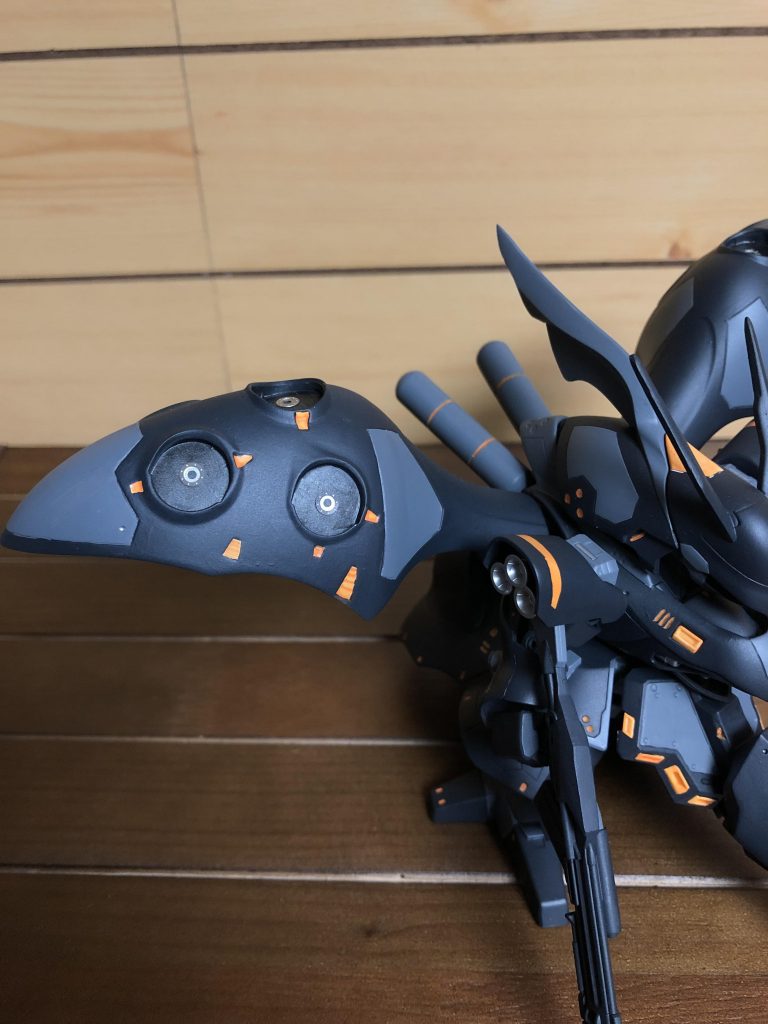 ファンネルにはネオジム磁石を仕込みました。