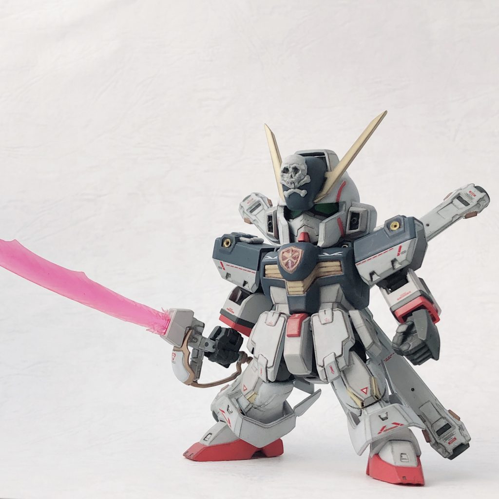 基本的にHGとのミキシングですが頭部は大きくアレンジしております。