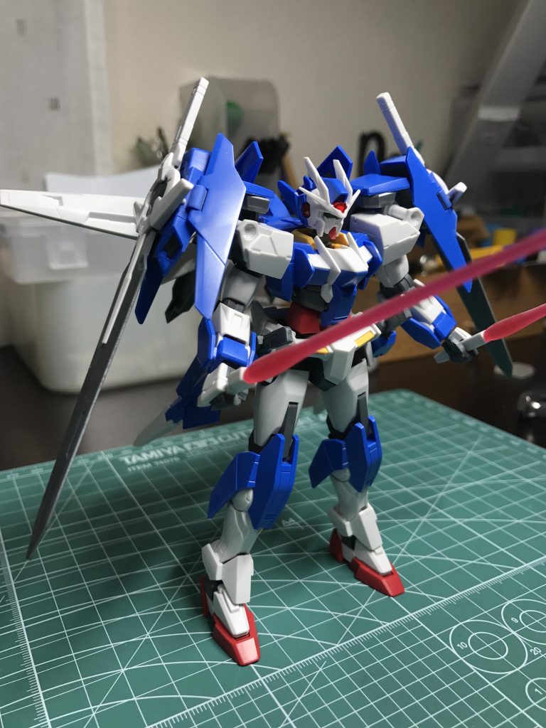 仮組み。
塗装なしでも十分かっこいいなぁ、こいつ。