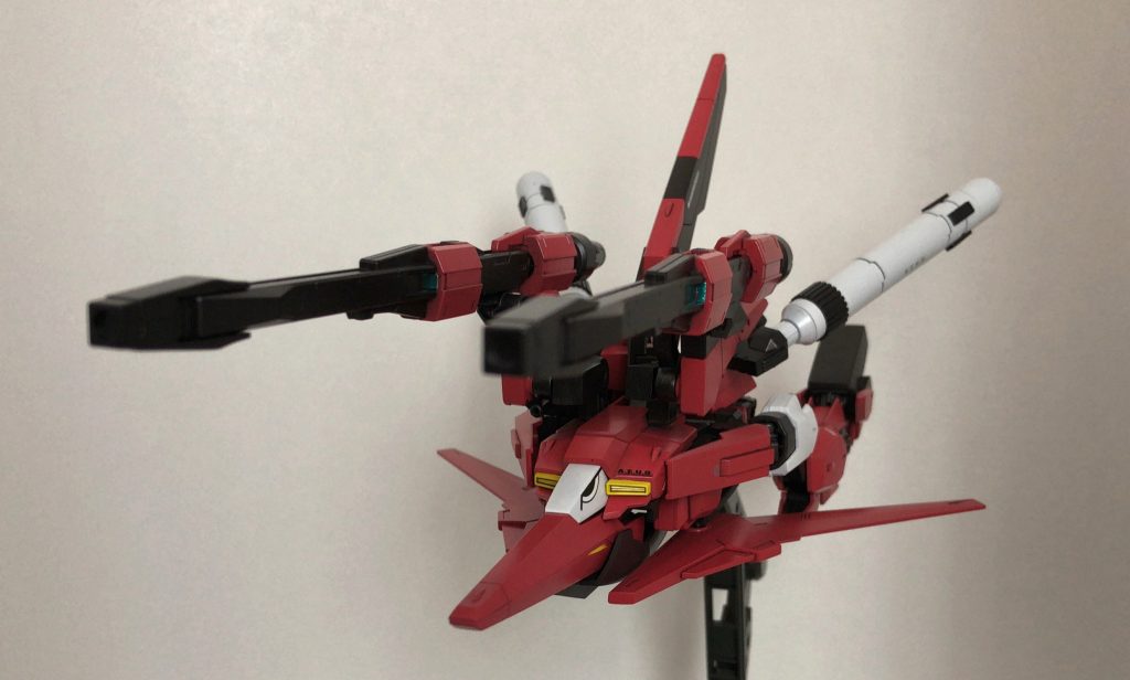 背部のレールガンを超遠距離用のやつに付け替えるとスーパーギャラクシーキャノン！が撃てます😊