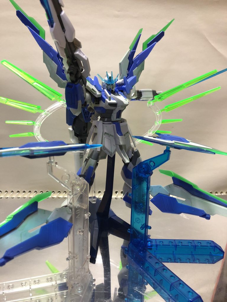 展開できる武装を全部展開させてみました。
かなり前に作った作品なので所々ガタがきてましたが何とか治せました。