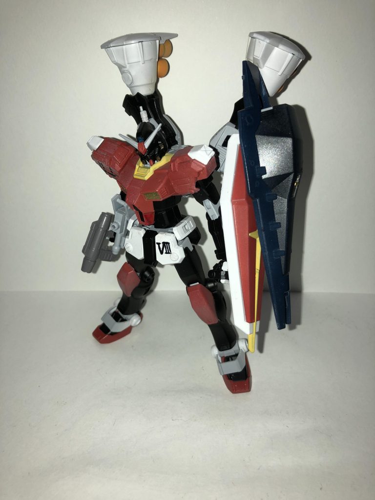 トクソテスビジョン
アジュールウェポンバインダーを装備した射撃主体の形態。
アジュールはフランス語で青色を意味する。
盾の追加装甲とスプレーガンの拡張装備を入れたウェポンバインダー(未製作)を用いる。
テッポウウオは語感的にもニュアンス的にもなんか嫌だなって思ったんですが、学名の方を採用しました。
こちらも肝心のウェポンバインダーは未完成で、ようやくデザインが決まりつつあるので年号が変わるまでには作ります。