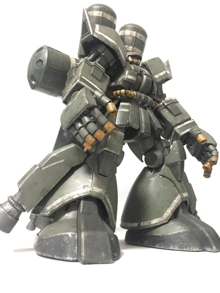 あおり写真。
やっぱドム足の機体はあおりから写真撮るとかなりカッコいいですわー。