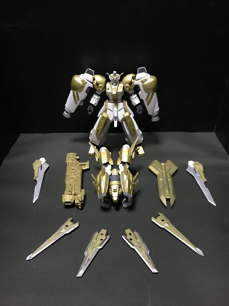 よくある全武装を並べてみたやつですwww
こう見るとそんなに武装は無いように見える不思議www