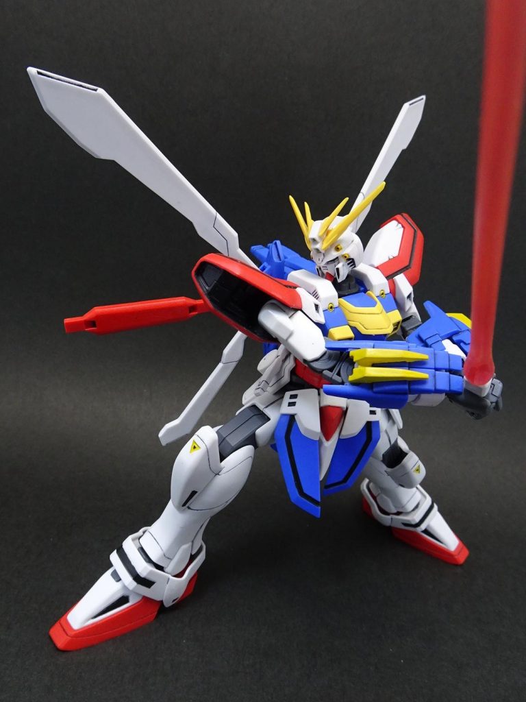 *ゴッドォスラッシュ！！*
腕もボールデンの2重関節に。
肩への接続は、少しボールデン側を削るとハマってくれました。
腕側は従来の関節を切断するなど、ガッツリ改修するハメになりましたが…