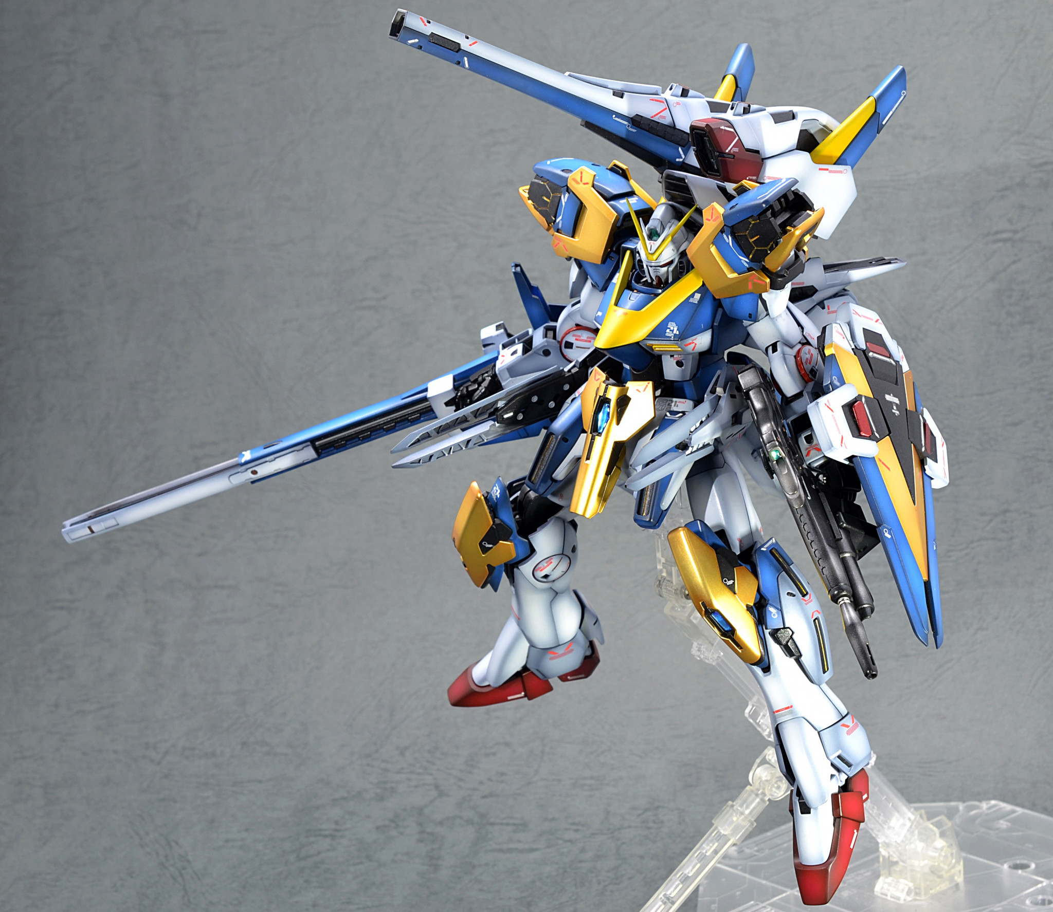 ランキングや新製品 【新品】ＭＧ 1/100 Ｖ２アサルトバスターガンダム