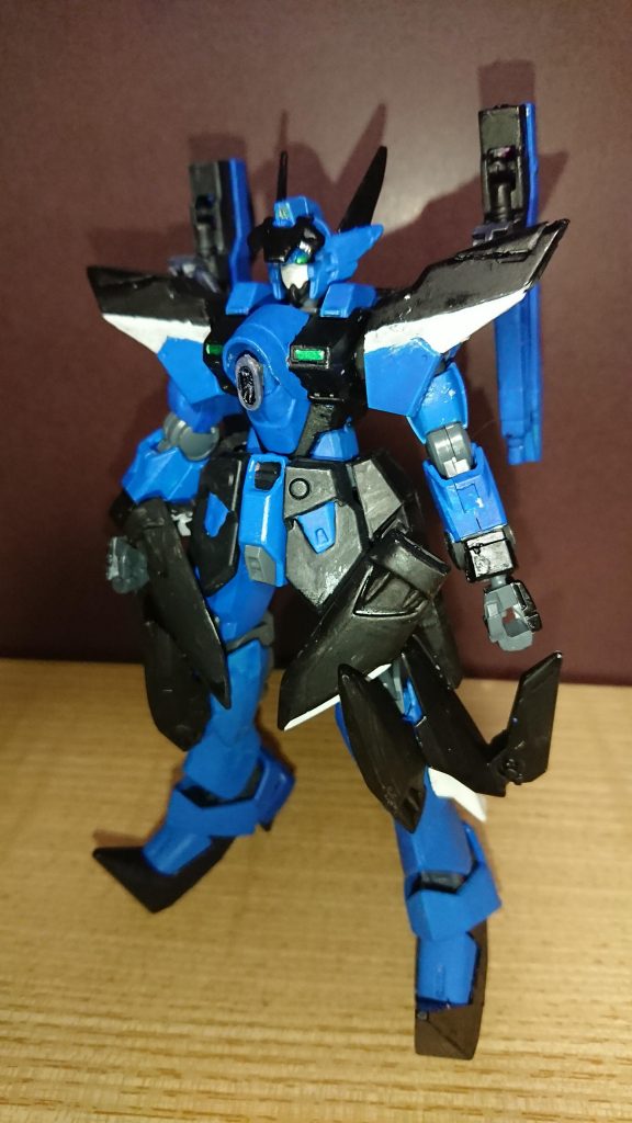 統夜専用ということでカラーは青に変更、前回より使っているガンプラも増やしてのミキシングです。