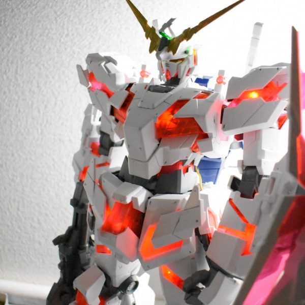 メガサイズユニコーンガンダム