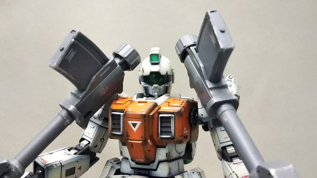 恐らく原作には無いケースでしょうけど、今回はガンプラなので、自由にやっちゃってもいいですよね、ね?
|x •`,,)…