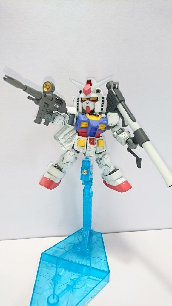 個人的に、正直この頭身は「SDガンダムか?」と言われると微妙なのですが新しいキットを否定せず、詰めの甘い箇所を煮詰めるようにして製作しました。
そのためカテゴリーは「その他」です。