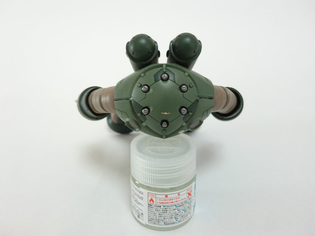 筋彫りをして、塗り分けしました。ミサイル部分はフレームメタリックです。