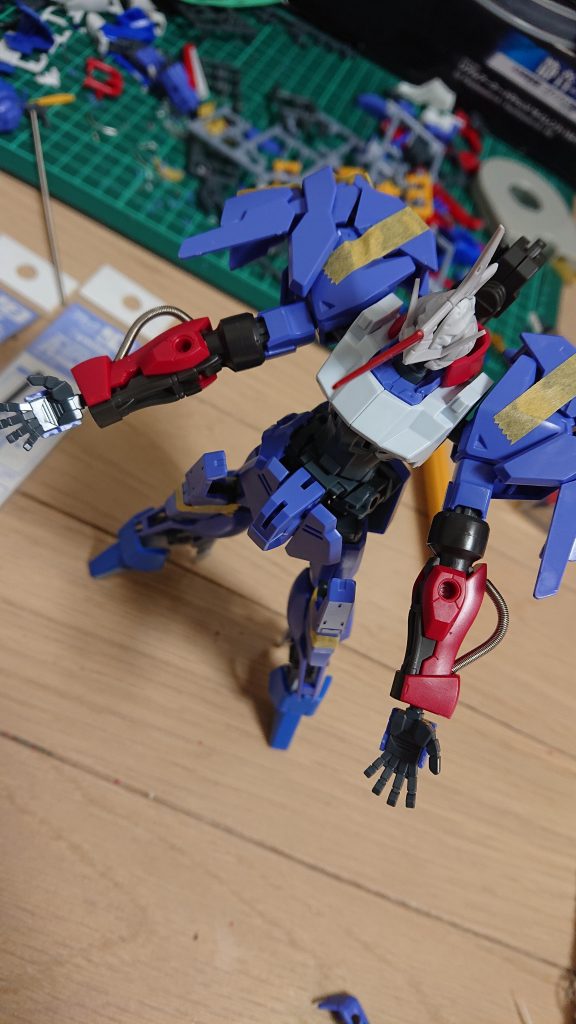 動力パイプは針金とスプリングで作ったよ