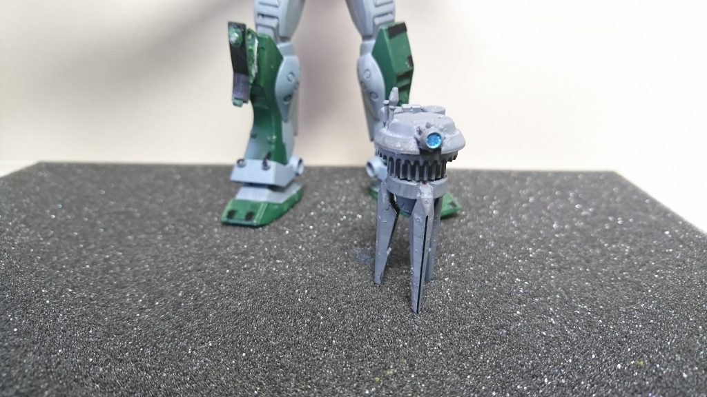 こいつが敵との距離とかいろいろサポートしてくれる設定