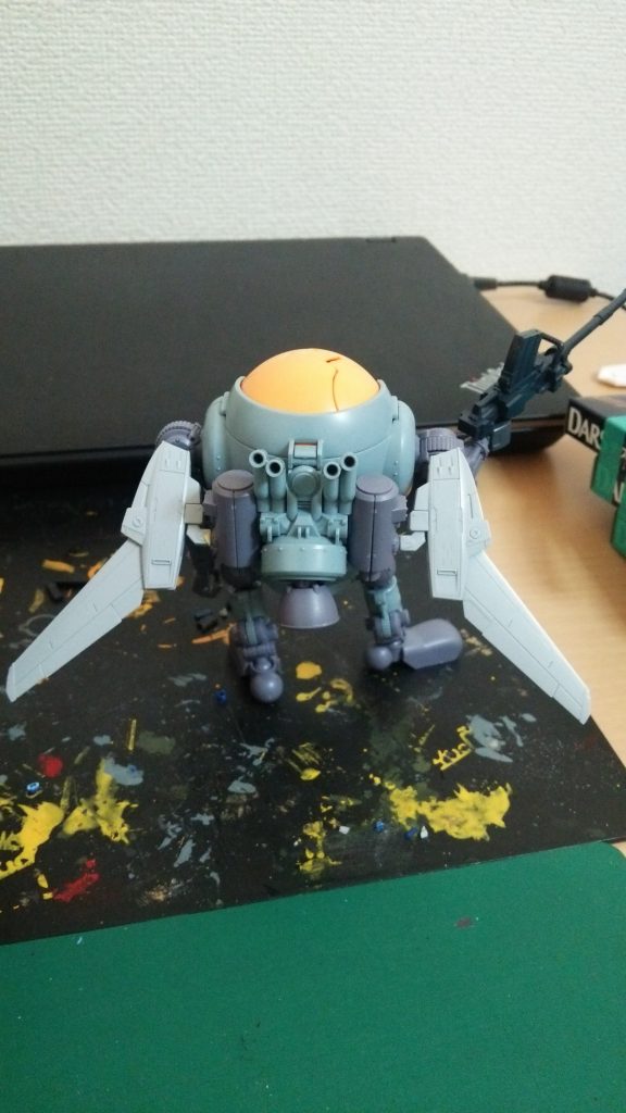 ゴツくていい感じの背中に惚れました。