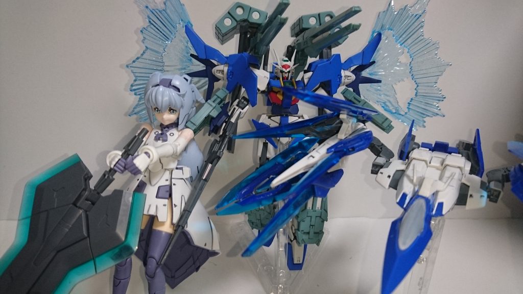 またダブルオースカイが拡張される度にこっちも拡張していきたいと思います。
最後まで閲覧ありがとうございました。
リク「よし、全部で行こう!」
サラ「やっぱりこの剣重い‥‥」