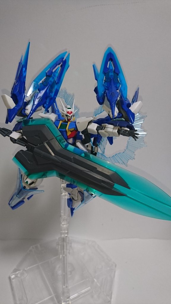 一応、この形態のままバスターソードも出来ますが関節負荷が凄いことに‥‥