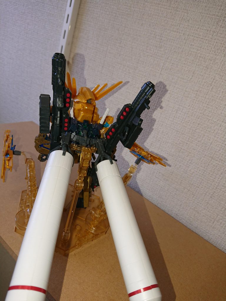 バックバッグもheの凸を削り、sdの凸に凹にはめました。