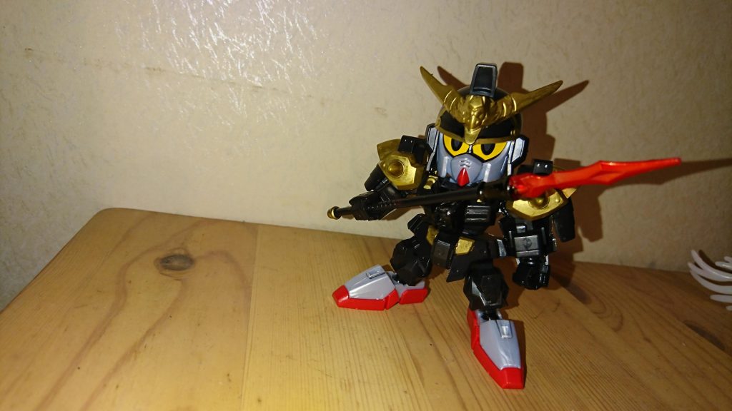 呪われた槍
三又の槍を真ん中だけ残したもの