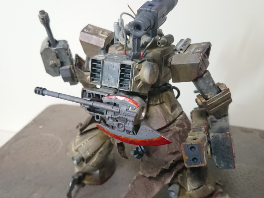 バックパック
ヒートホークのマウントを追加。