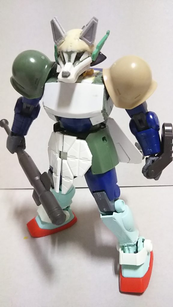 パテでモールドを埋める前辺りの状態。
関節や可動範囲は
ほぼ元キットのままです。
最後のまで見て頂き、
ありがとうございました。